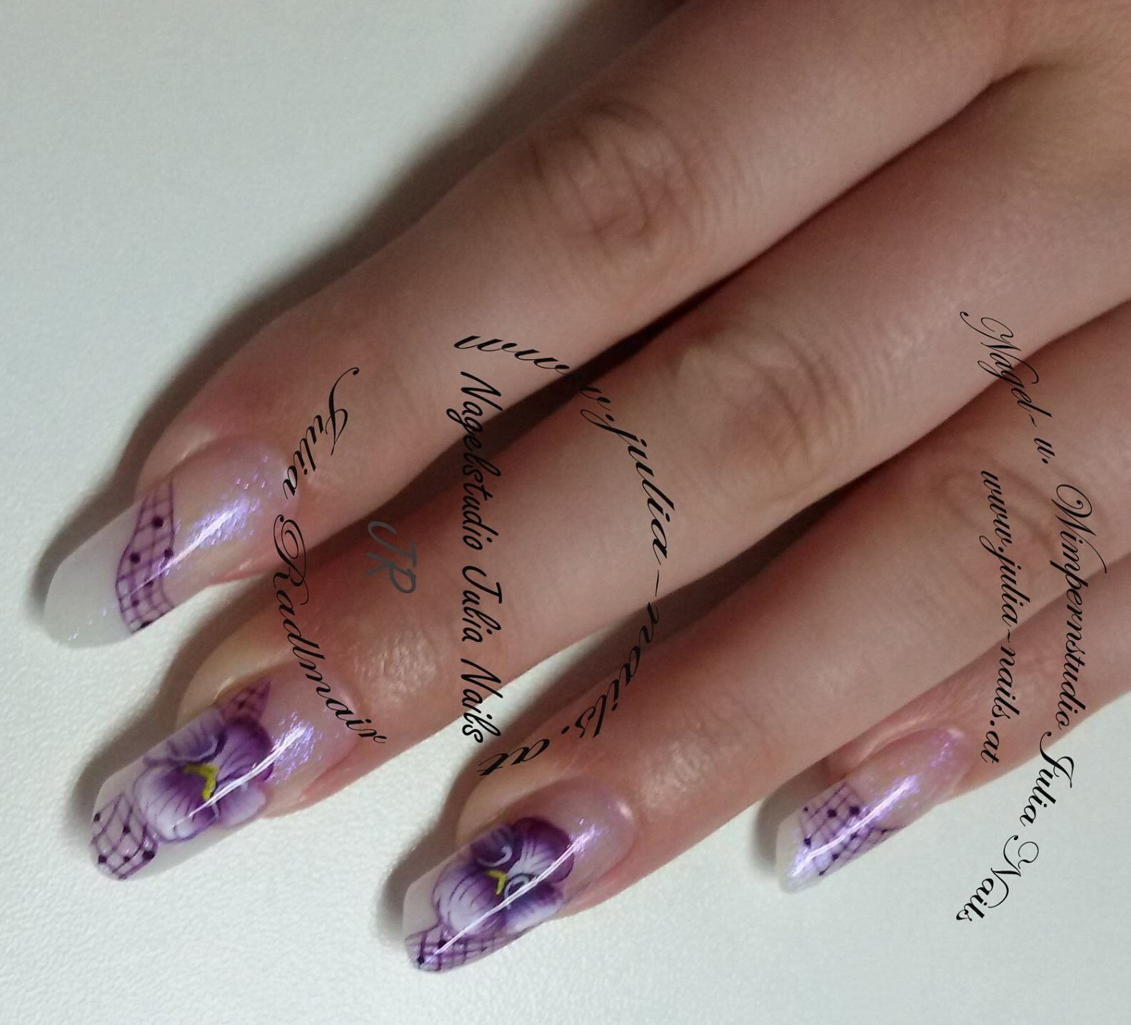 Pinselmalerei Nailart